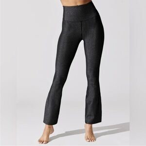 NWOT CARBON38 Flared Shimmer Pant Black Stretchy Metallic Casual Women’s Small